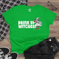 'Drink Up Witches' Women's Fitted T-Shirt - Party Witch with Red Solo Cup for Girl Power Vibes