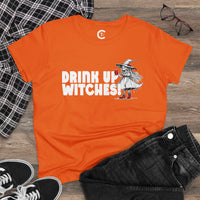 'Drink Up Witches' Women's Fitted T-Shirt - Party Witch with Red Solo Cup for Girl Power Vibes
