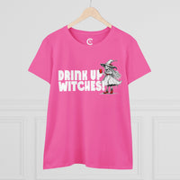 'Drink Up Witches' Women's Fitted T-Shirt - Party Witch with Red Solo Cup for Girl Power Vibes